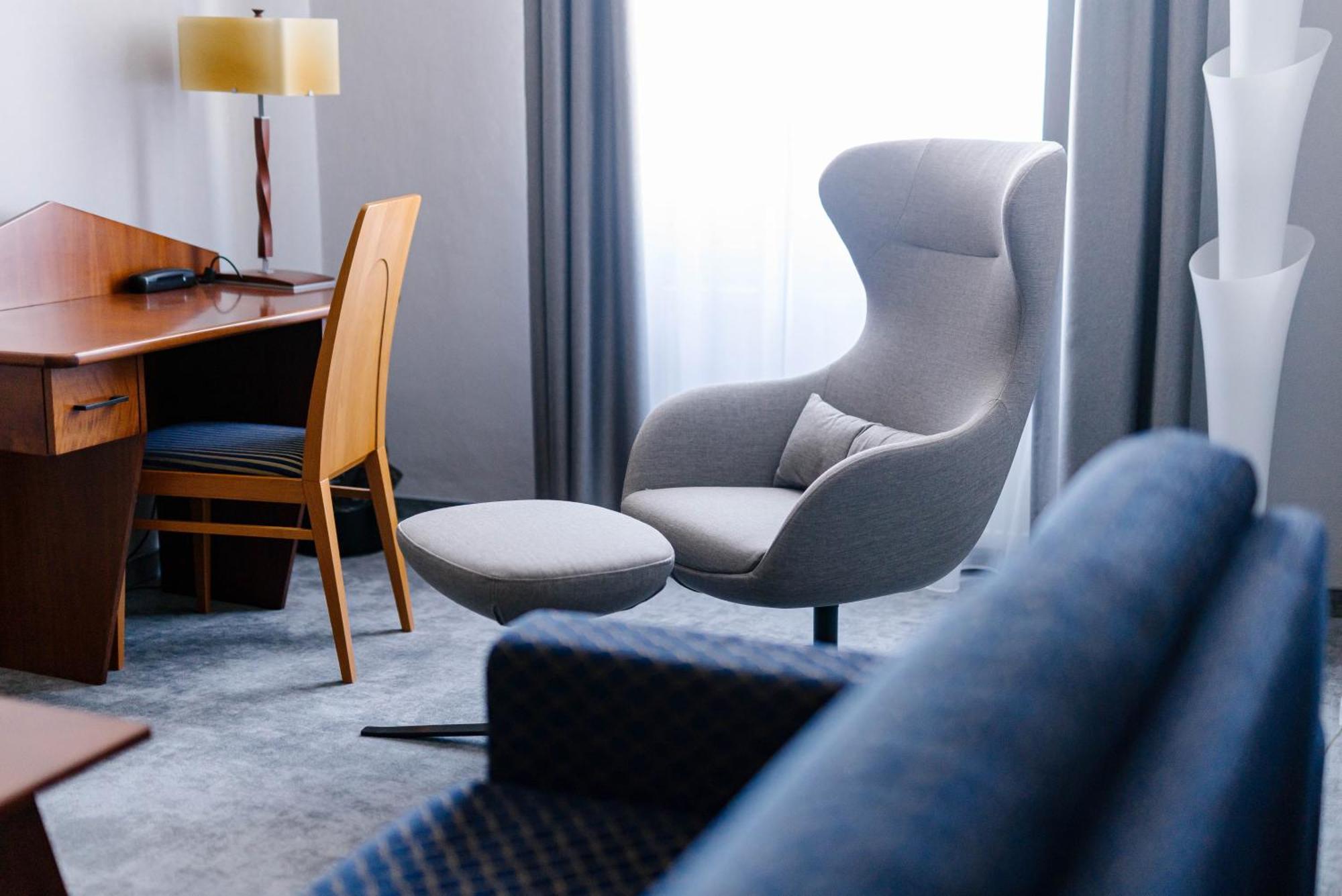 Grandhotel Zvon Ceske Budejovice Dış mekan fotoğraf